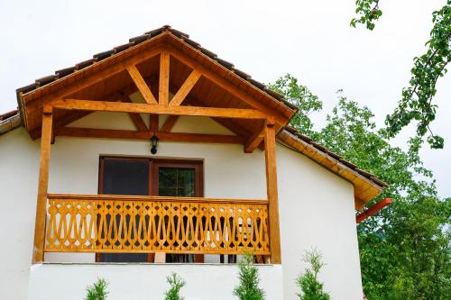 CHALET DILIJAN VILLAS