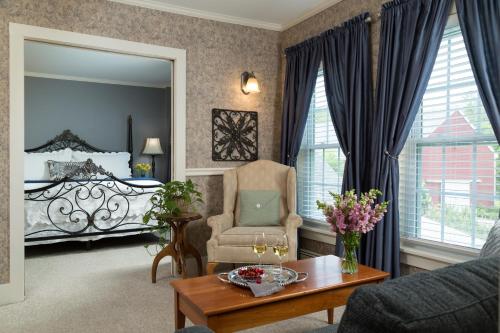 Superior Queen Room 5