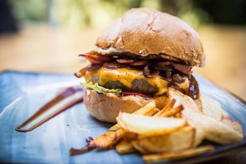 Family Hotel Saint George - image 10