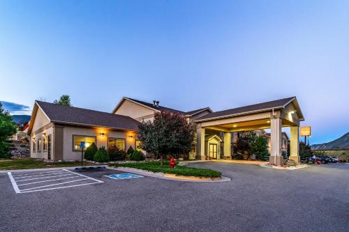 . Wingate by Wyndham New Castle - Glenwood Springs