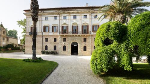 Villa Corallo, Sant'Omero