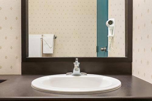 Days Inn by Wyndham Montmagny, Montmagny (photo 4)