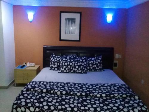 TheoDawn Hotels @ Suite 29 – Ikeja, NY