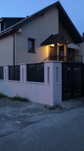 Rooms Sanja in โคเลซิน