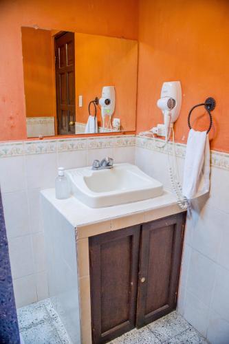 Hotel Casa Rustica by AHS, Antigua Guatemala (foto 11)