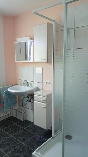 Ferienwohnung Steffenberg - Niedereisenhausen Erdgeschoss mit Balkon