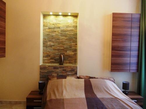 Yellow Home - Luxury Two-Bedroom Apartment with Balcony - 2. Révay köz Budapest 1065 image 5