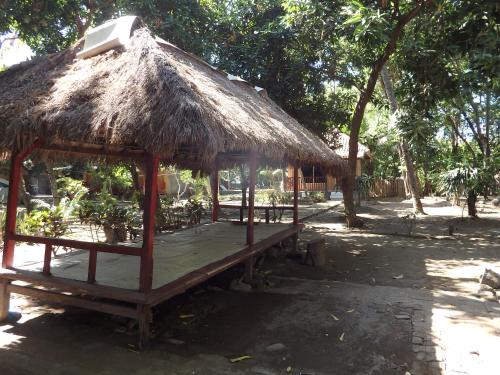 Gili Lampu Homestay