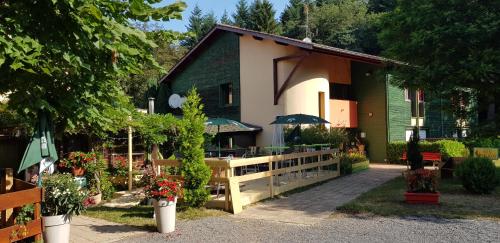 Le Pavillon Hotel de charme Cublize
