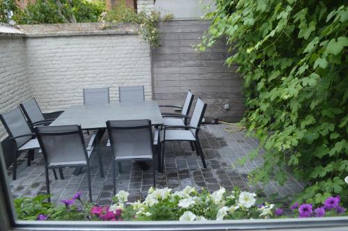 Birdsonghouse - image 6