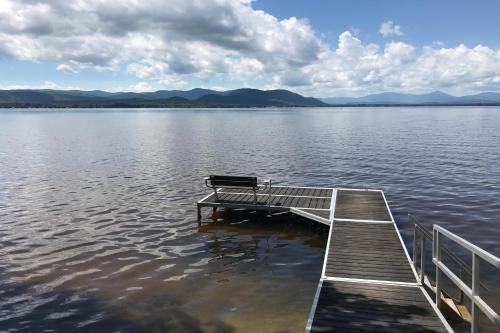 4 Bed 2 Bath Vacation home in Ossipee - image 6