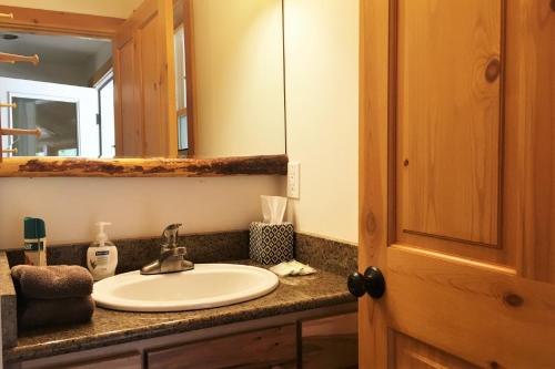 Forestside Lodge - image 7