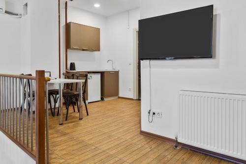 Modern Suites - image 3