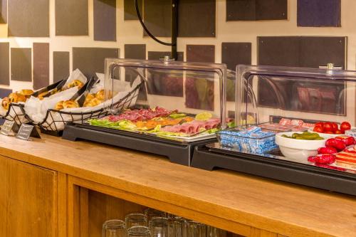 Best Western Hotel Centre Reims - image 13