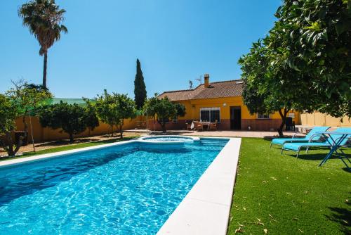 Villa Oasis Los Naranjos con jacuzzi 15 min Sevilla