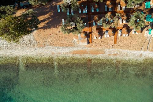  By the sea luxury suites in Limenas
