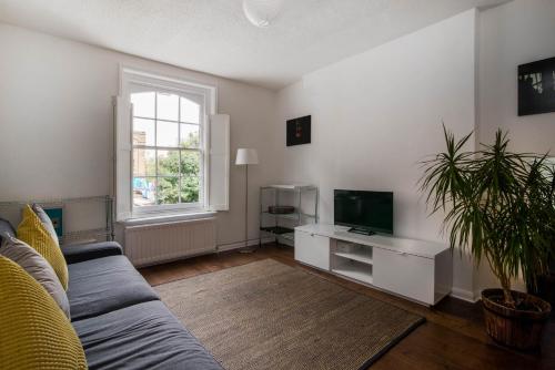 Hoxton Square Guest Apartment