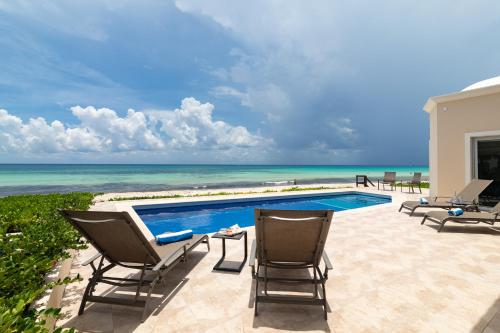 Casa Joya del Mar - Oceanfront villa for 10 - Playa Paradise Properties in Playa del Carmen, Mexico