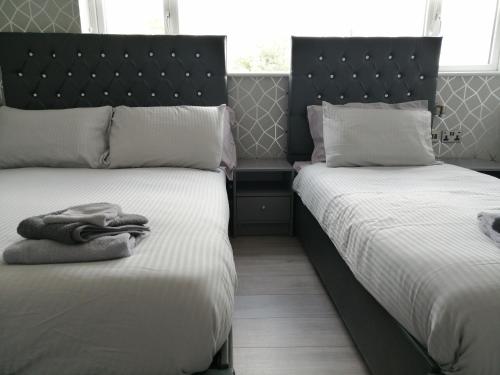 Encore Rooms