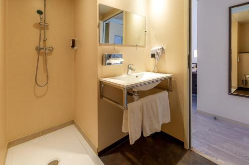 Hotel Terminus Saint-Charles - image 2