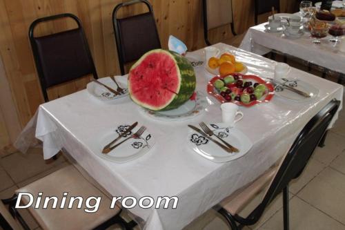 Παροχές, Guesthouse Nakudurta in Girevi