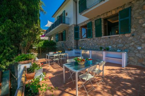  Croce Suite with Terrace, Pension in Porto Santo Stefano bei Giglio Campese