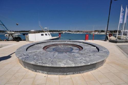  DINA sea view room in Novigrad