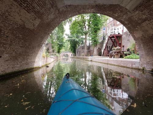 Large Historical Apartment & Canal Terrace