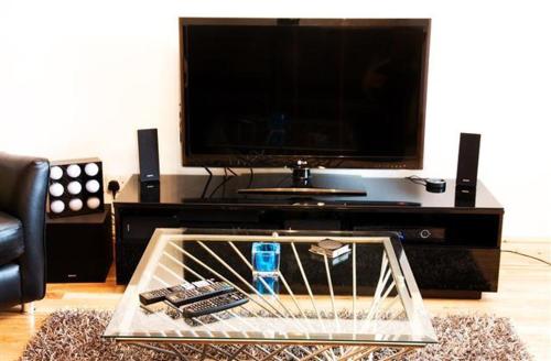 Flat 4 Summertown Court - image 10