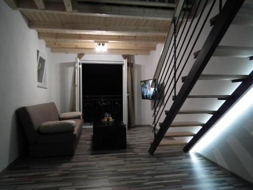City View Apartment - image 3