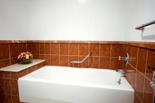 无限塔楼套房酒店  无限塔楼套房酒店