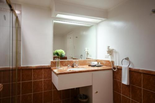 无限塔楼套房酒店  无限塔楼套房酒店