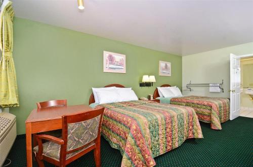 Pine Point Inn & Suites - image 3