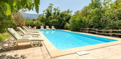 Monticello Villa Sleeps 6 Pool WiFi gîte à louer Ville-di-Paraso