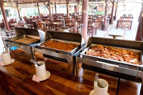 Essen und Erfrischungen, Bundhaya Resort in Ko Lipe