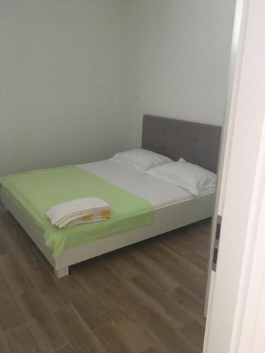  Amazing Apartman Red with balcony in Živogošće