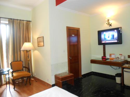 Executive Double or Twin Room image 2