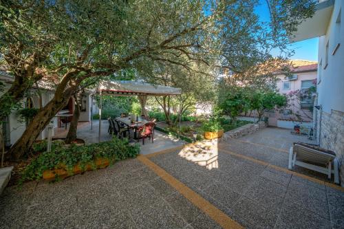 Apartmani Patača 4