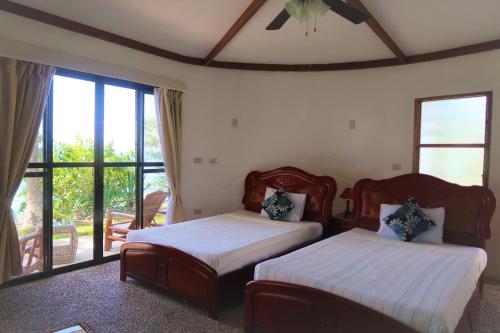 Villa Marmarine Beach Resort