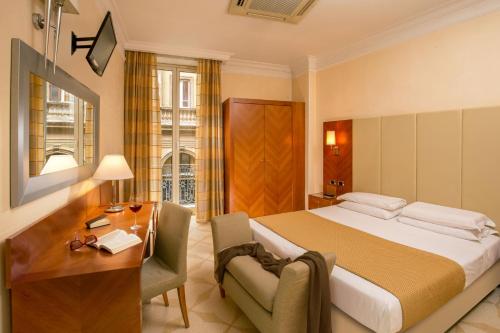 Suite Opera Rooms, Řím (fotografie 8)