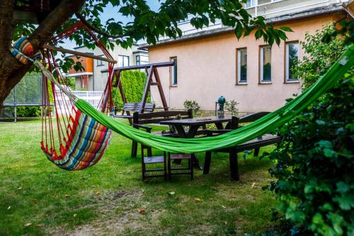 ทัศนียภาพภายนอกโรงแรม, BeeApartments Zywiecka 49 in โนวี ซองช์