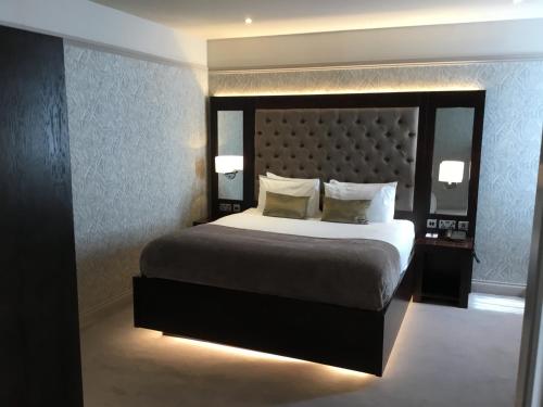 The Station Hotel - image 5