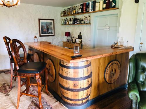 Netherdale House - image 7