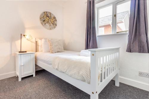 Worcester City Center 2 Bedrooms Guest Homes Apartment