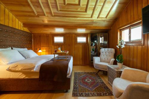 Wonder Wood Hotel - image 5