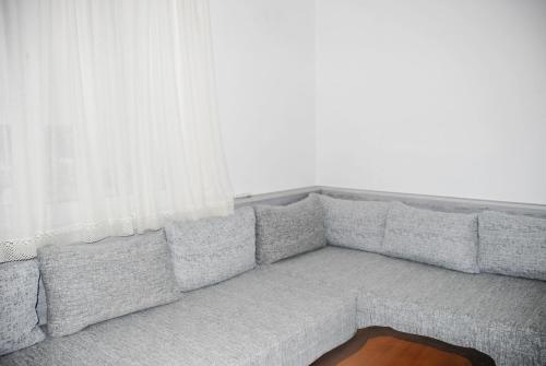 Family Room image 1