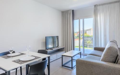 Apartamentos Onzamar