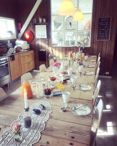 Food and beverages, SAGA, unikt badehotell med 5 rom, sauna og badebrygge - Inderøy in Levanger