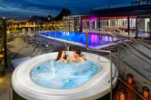 Hotel Aura Design & Garden Pool - Prague