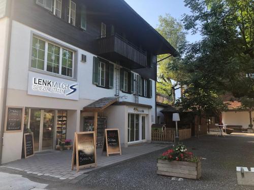 Hotel Sternen Budget in Lenk im Simmental, Schweiz